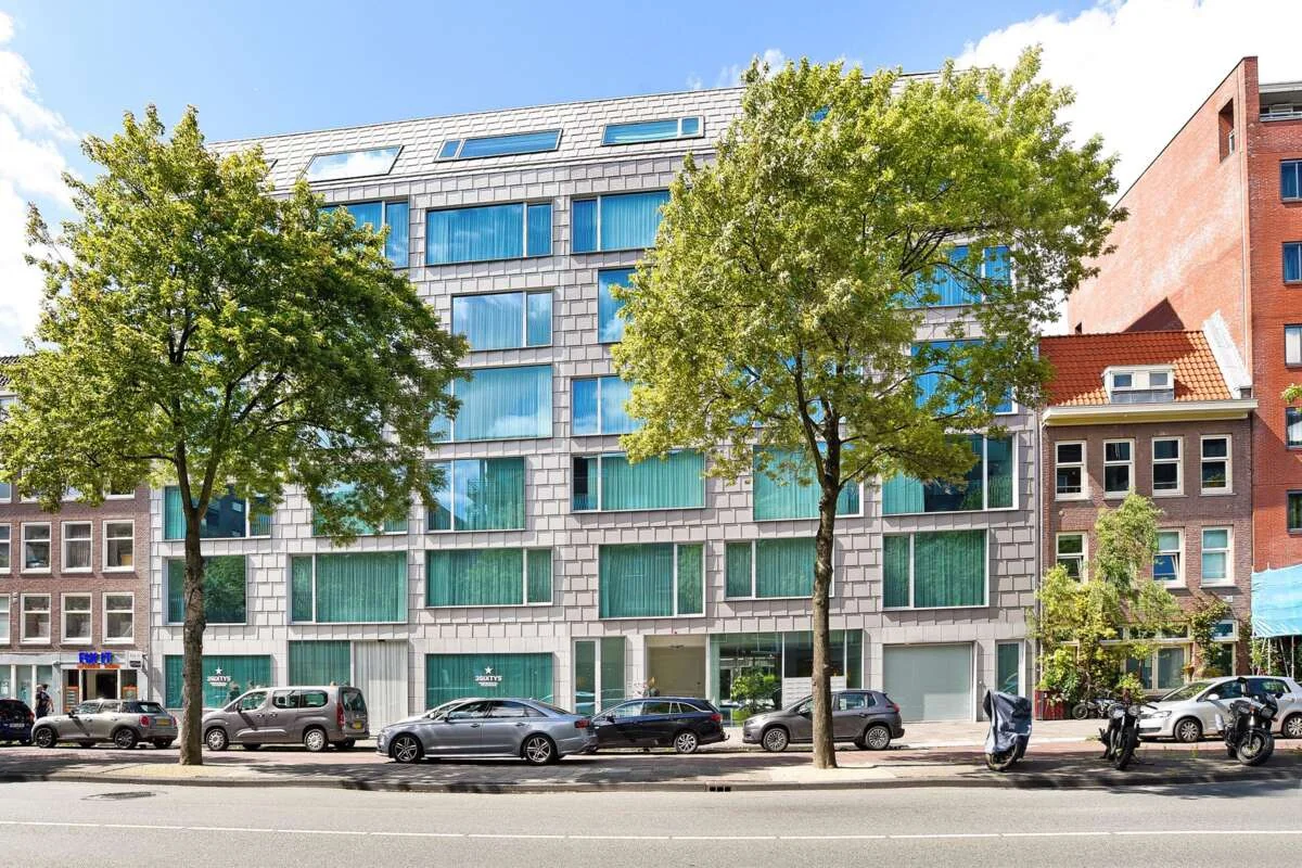 Foto van de Appartement gelegen aan de Valkenburgerstraat in Amsterdam