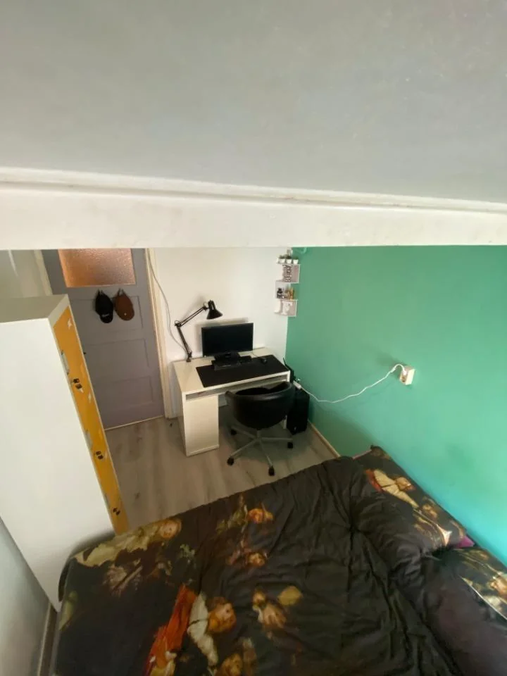 Foto van de Kamer gelegen aan de Verlengde Hereweg in Groningen