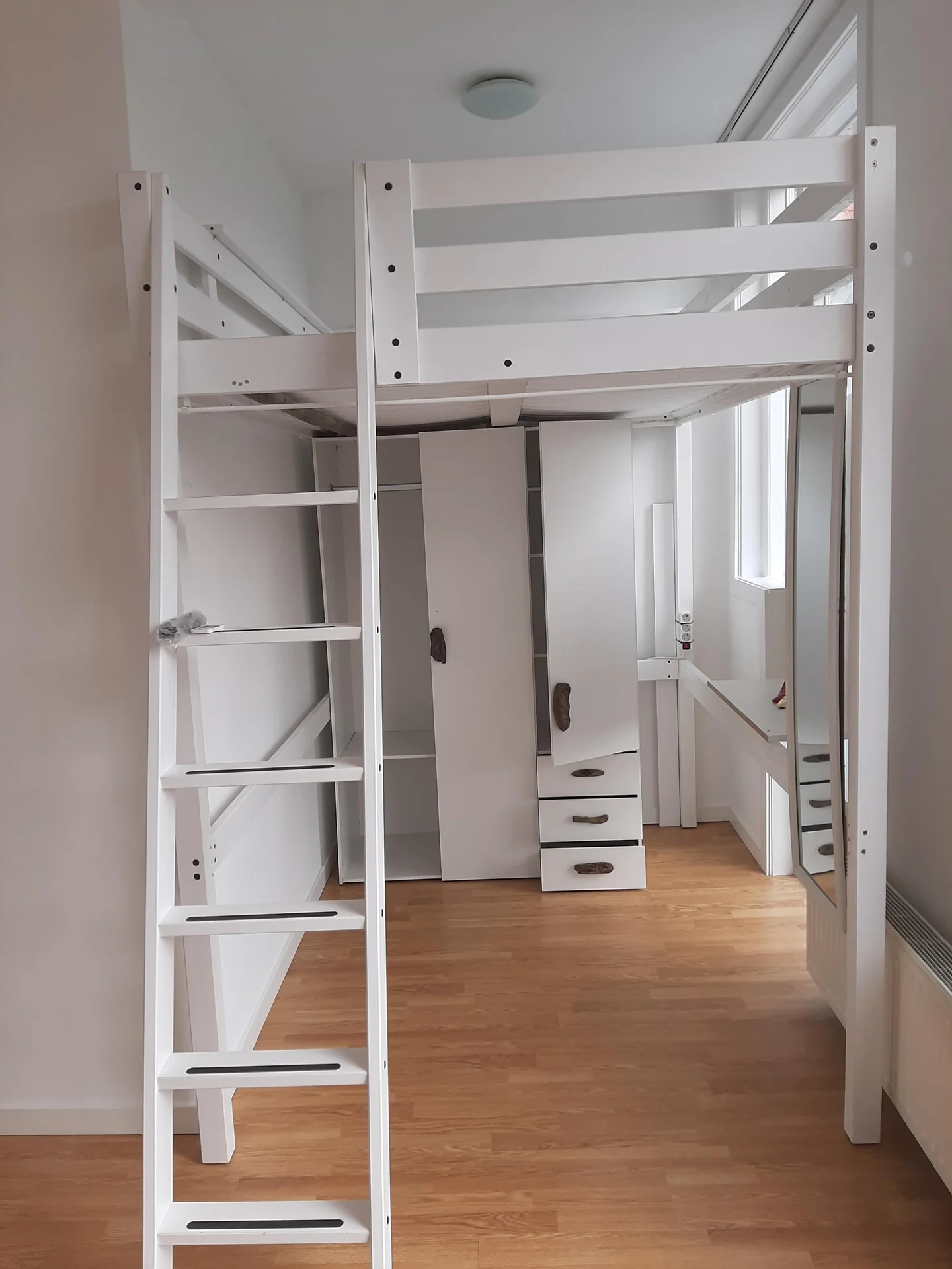Foto van de Kamer gelegen aan de Jan Haringstraat in Haarlem