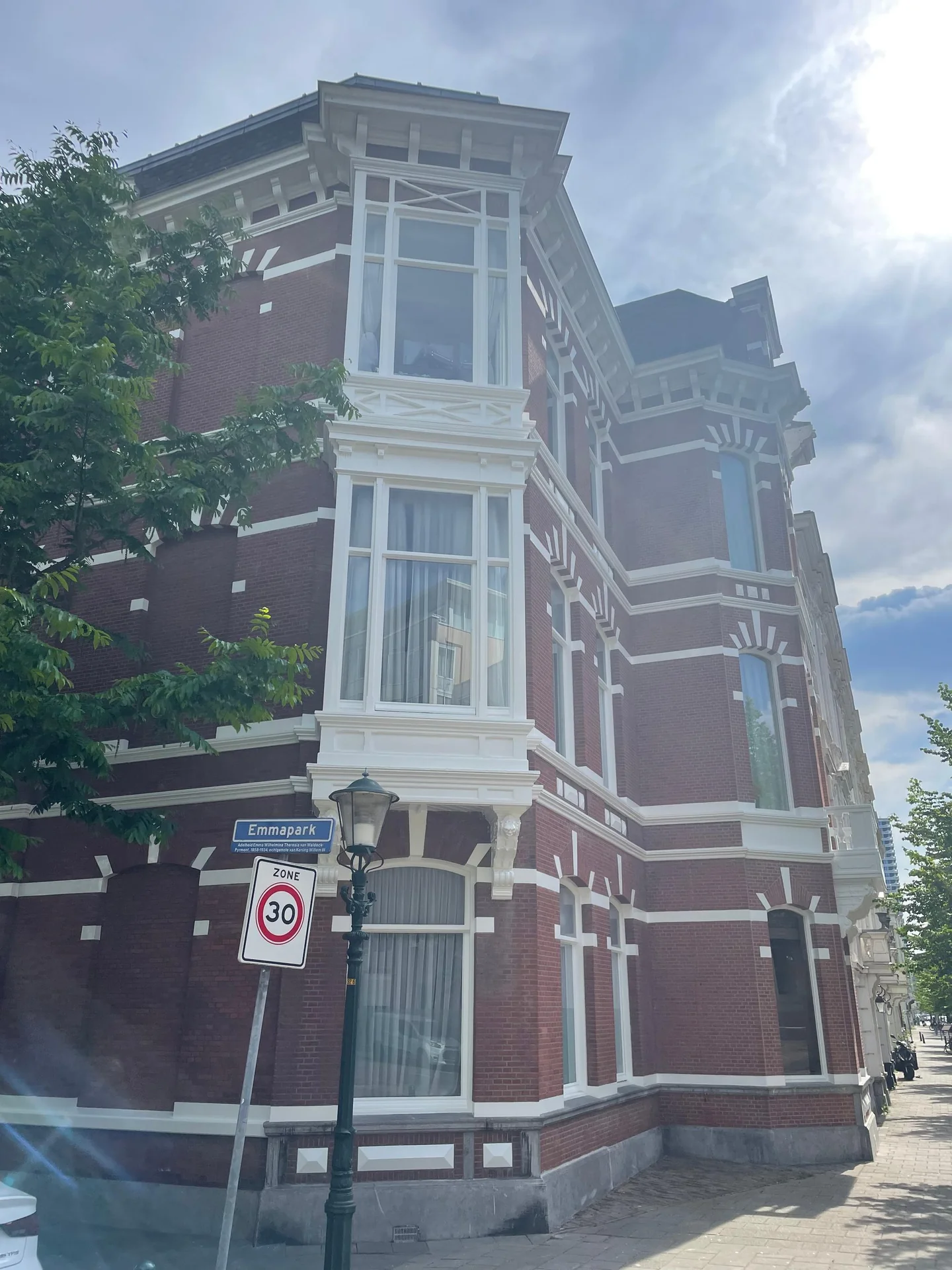 Foto van de Appartement gelegen aan de Emmapark in Den Haag