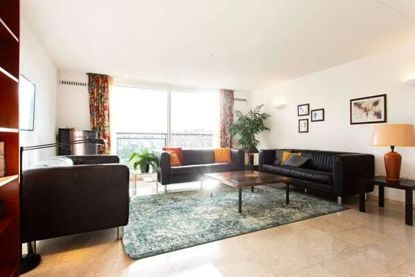 Foto van de Appartement gelegen aan de Palaceplein in Den Haag