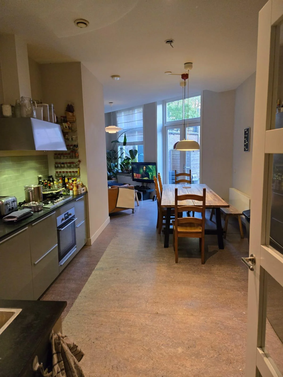 Foto van de Kamer gelegen aan de Weteringkade in Den Haag