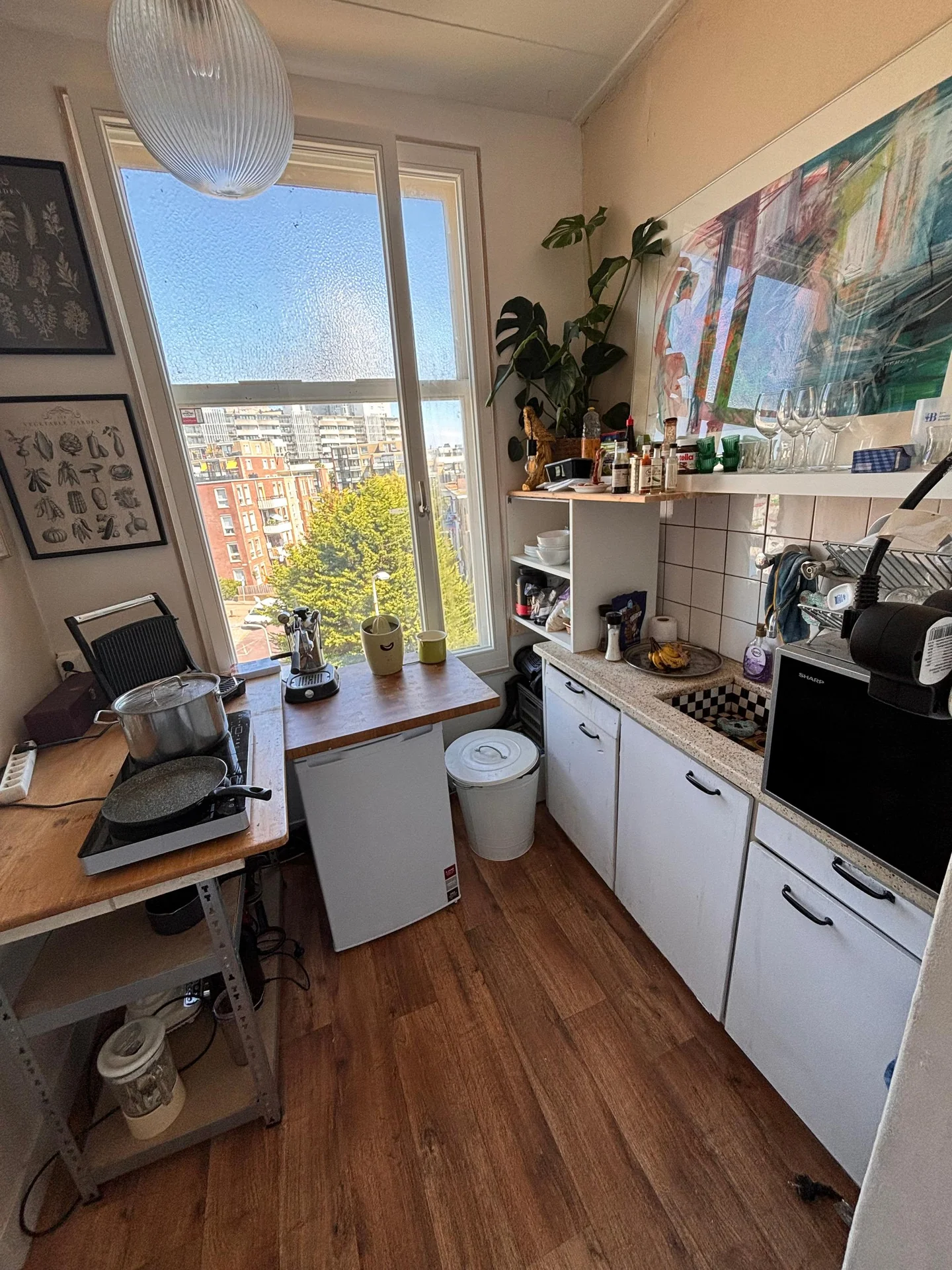 Foto van de Studio gelegen aan de Harstenhoekweg in Den Haag