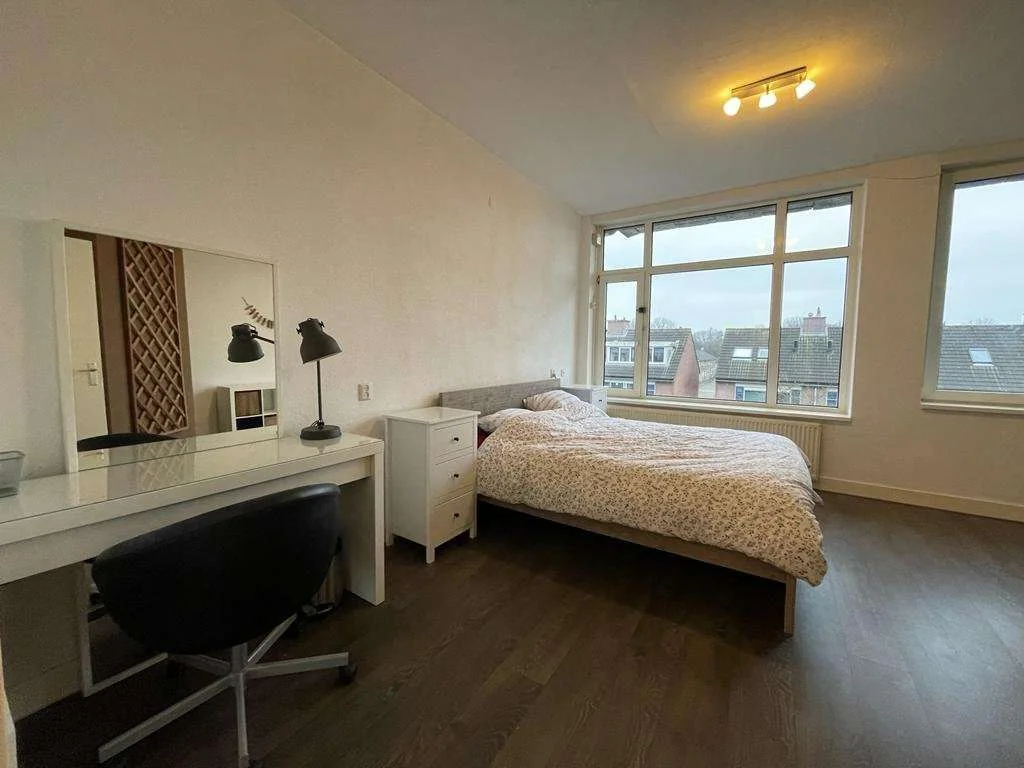 Foto van de Appartement gelegen aan de Dordtsestraatweg in Rotterdam