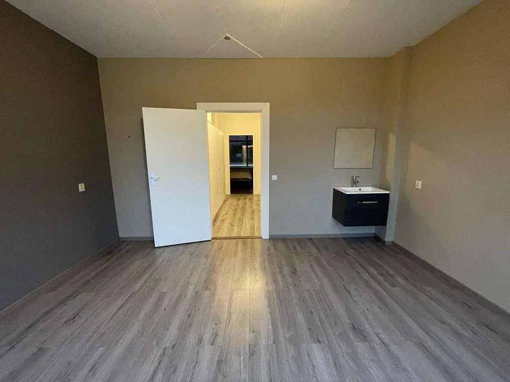 Foto van de Appartement gelegen aan de Dordtsestraatweg in Rotterdam