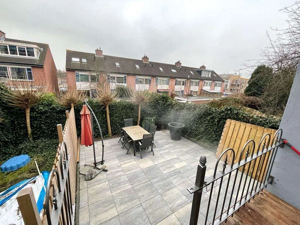 Foto van de Appartement gelegen aan de Dordtsestraatweg in Rotterdam