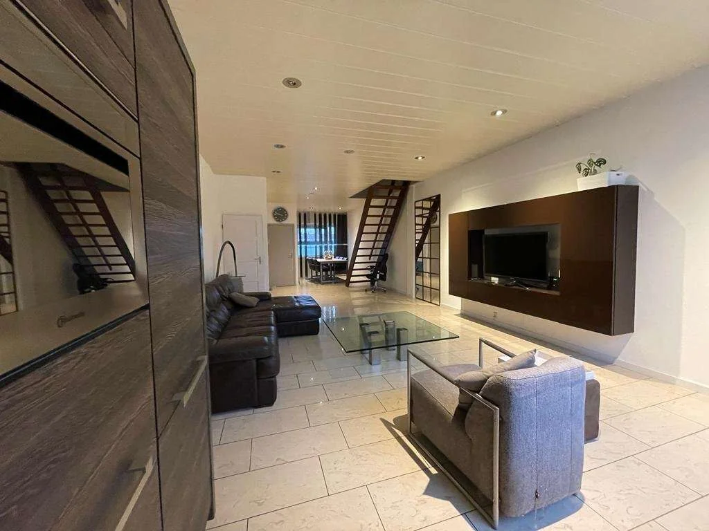 Foto van de Appartement gelegen aan de Dordtsestraatweg in Rotterdam