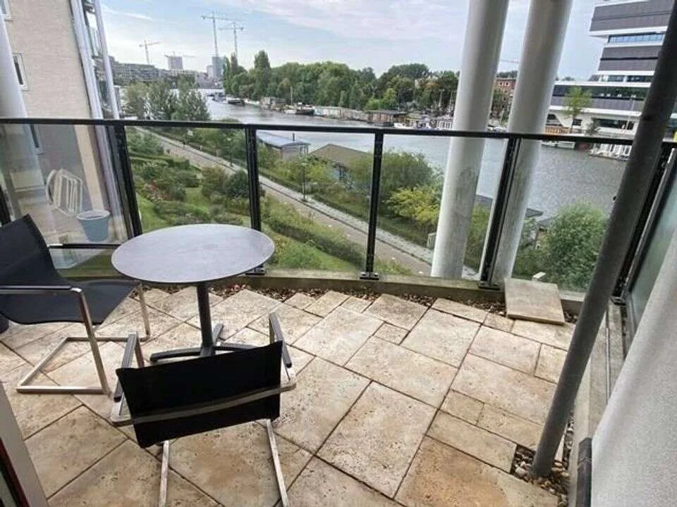 Foto van de Appartement gelegen aan de Omval in Amsterdam
