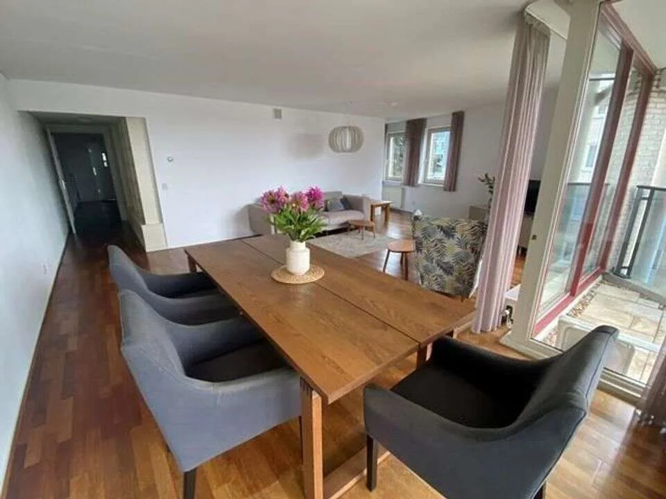 Foto van de Appartement gelegen aan de Omval in Amsterdam