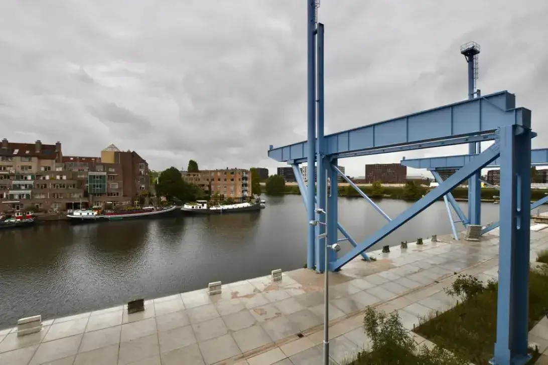 Foto van de Appartement gelegen aan de VOC-kade in Amsterdam