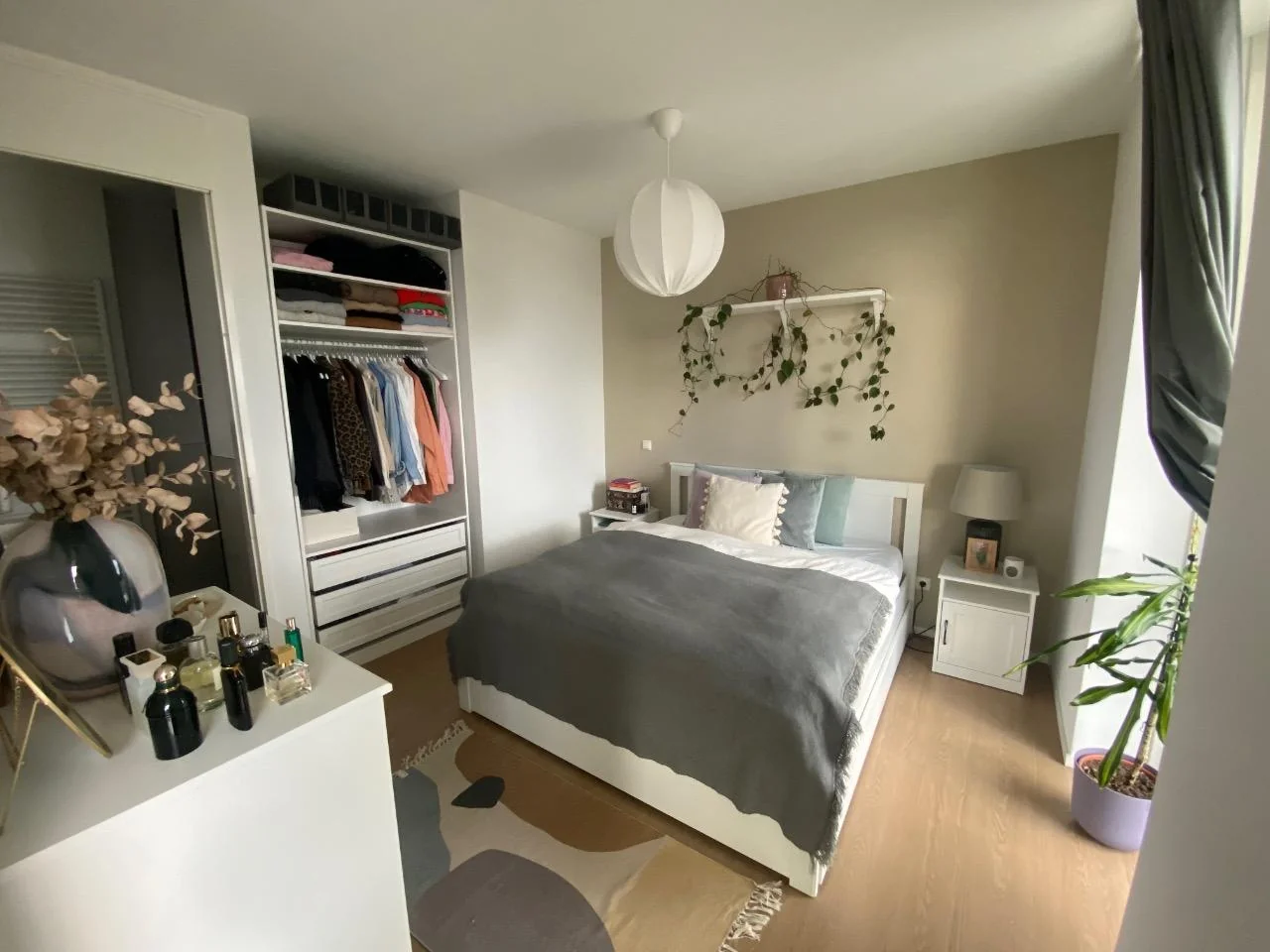 Foto van de Appartement gelegen aan de Julianaplein in Amsterdam
