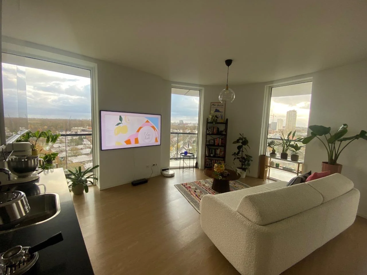 Foto van de Appartement gelegen aan de Julianaplein in Amsterdam