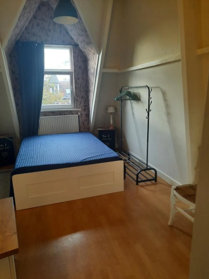 Foto van de Kamer gelegen aan de Regentesselaan in Den Haag