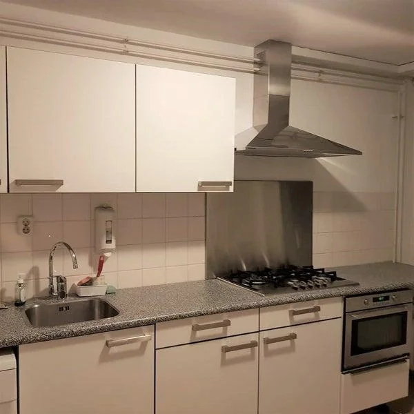 Foto van de Appartement gelegen aan de Dickenslaan in Amsterdam