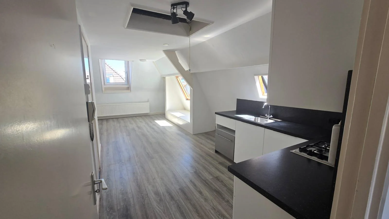 Foto van de Kamer gelegen aan de Barentszstraat in Den Haag