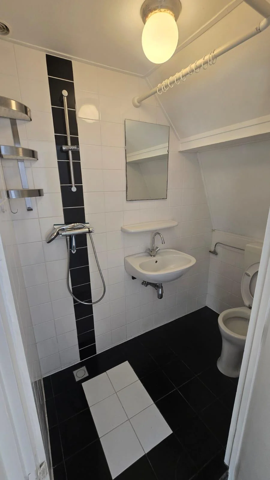 Foto van de Kamer gelegen aan de Barentszstraat in Den Haag