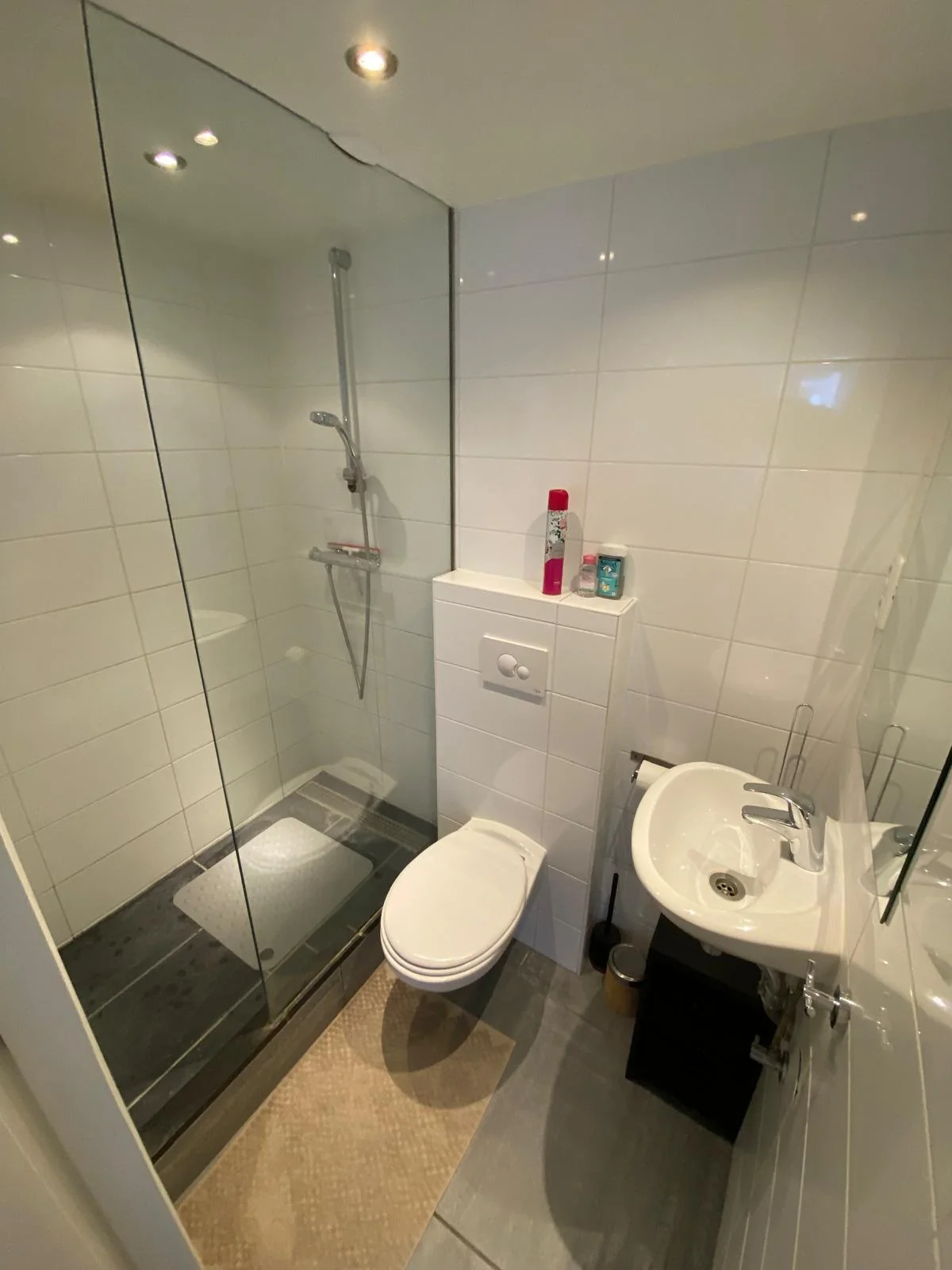 Foto van de Appartement gelegen aan de Nieuwezijds Voorburgwal in Amsterdam