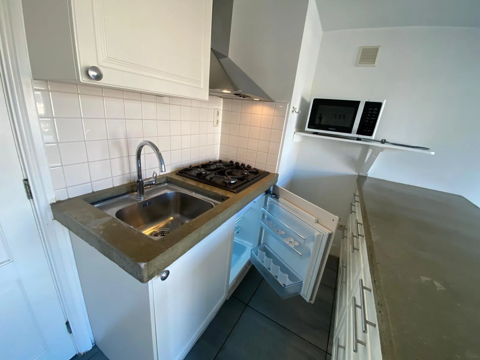 Foto van de Appartement gelegen aan de Nieuwezijds Voorburgwal in Amsterdam