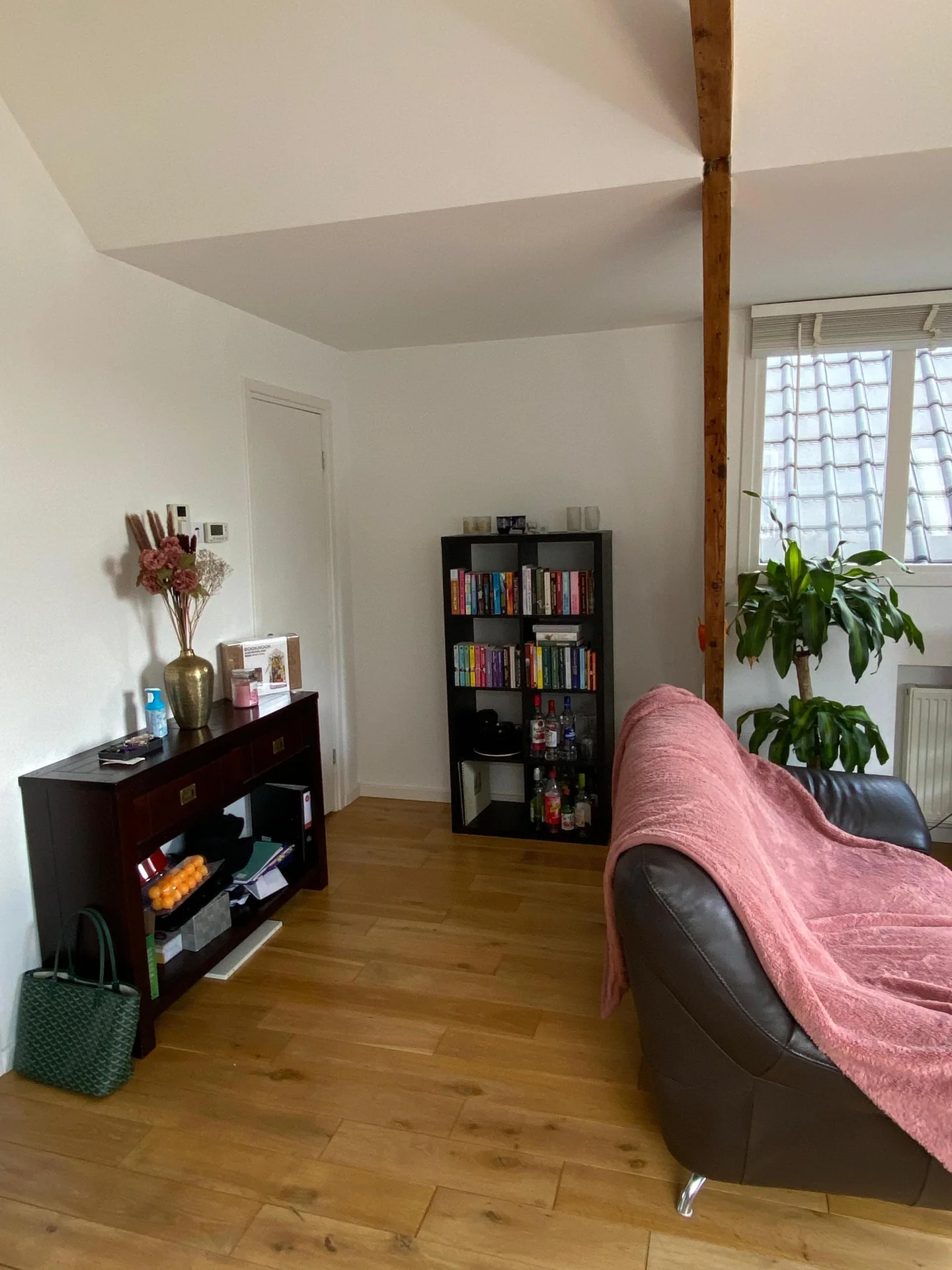Foto van de Kamer gelegen aan de Westzeedijk in Rotterdam