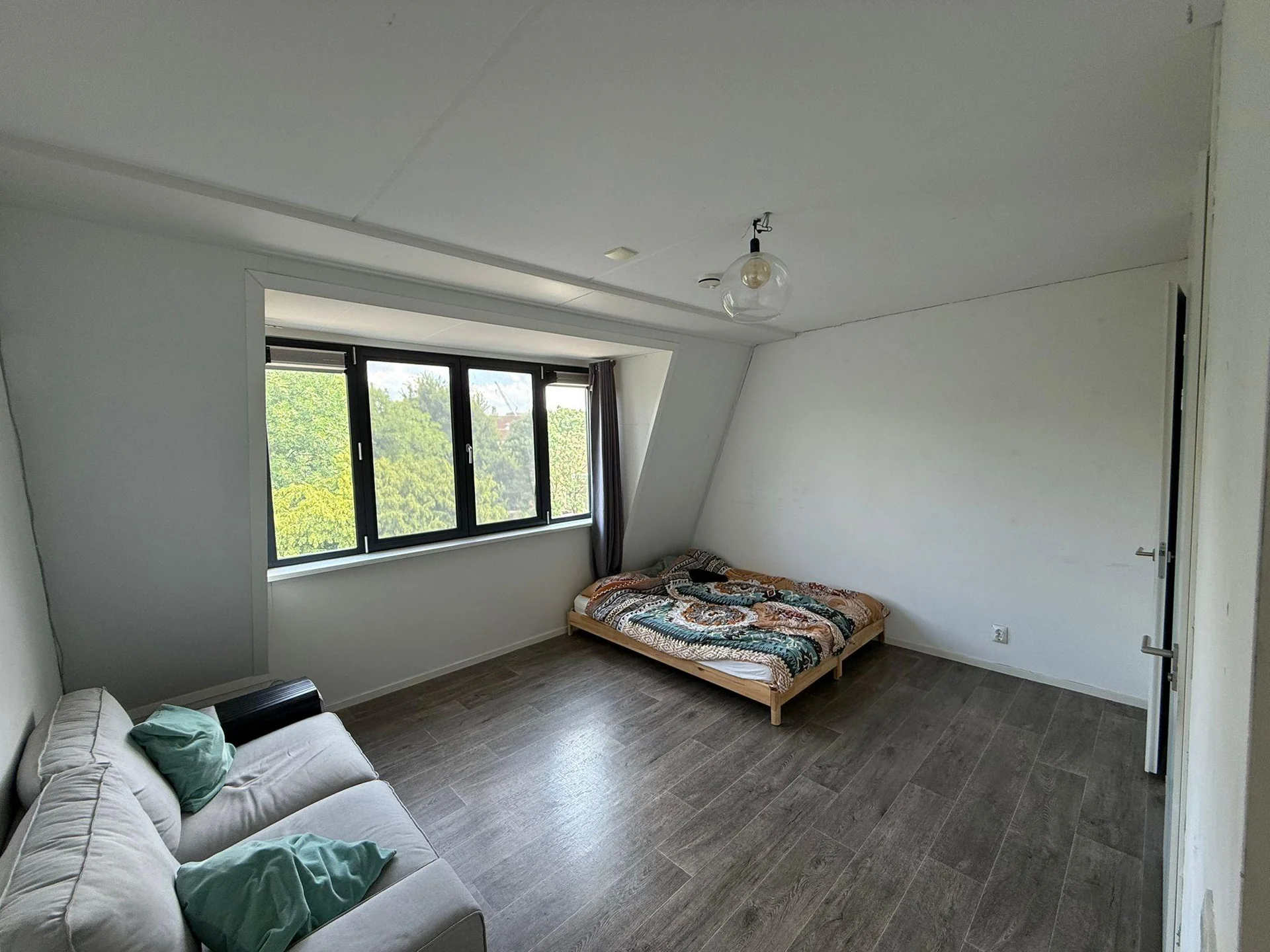 Foto van de Kamer gelegen aan de Deurningerstraat in Enschede