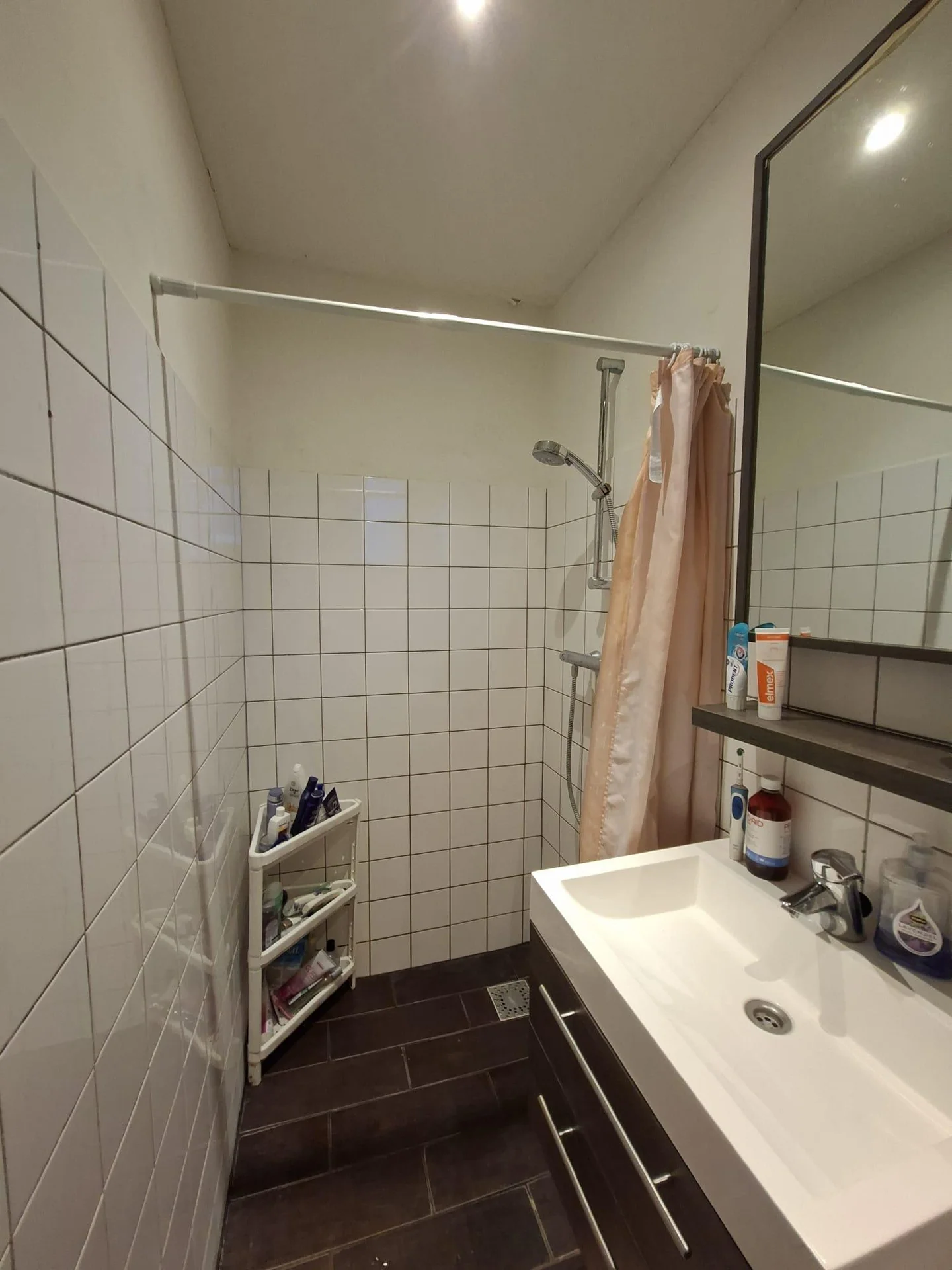 Foto van de Kamer gelegen aan de Asingastraat in Groningen