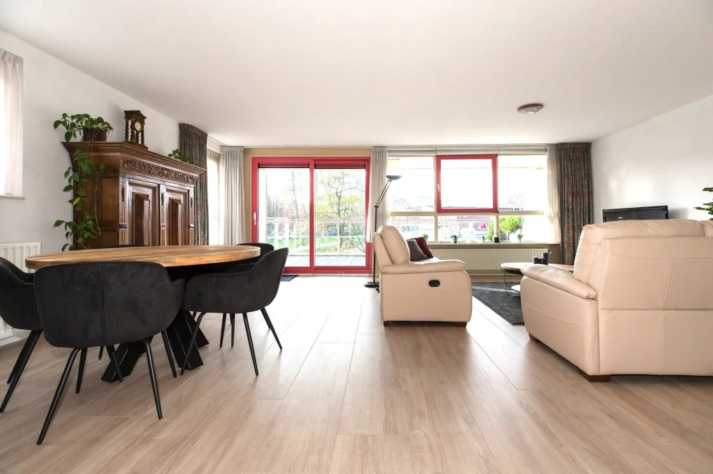 Foto van de Appartement gelegen aan de Donker Curtiusstraat in Den Haag