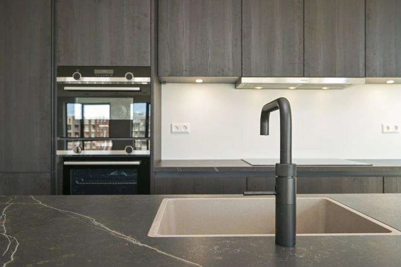Foto van de Appartement gelegen aan de Dr. Lelykade in Den Haag
