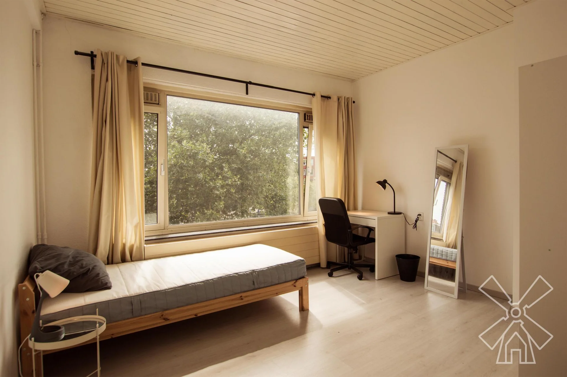 Foto van de Kamer gelegen aan de Lijnbaan in Den Haag