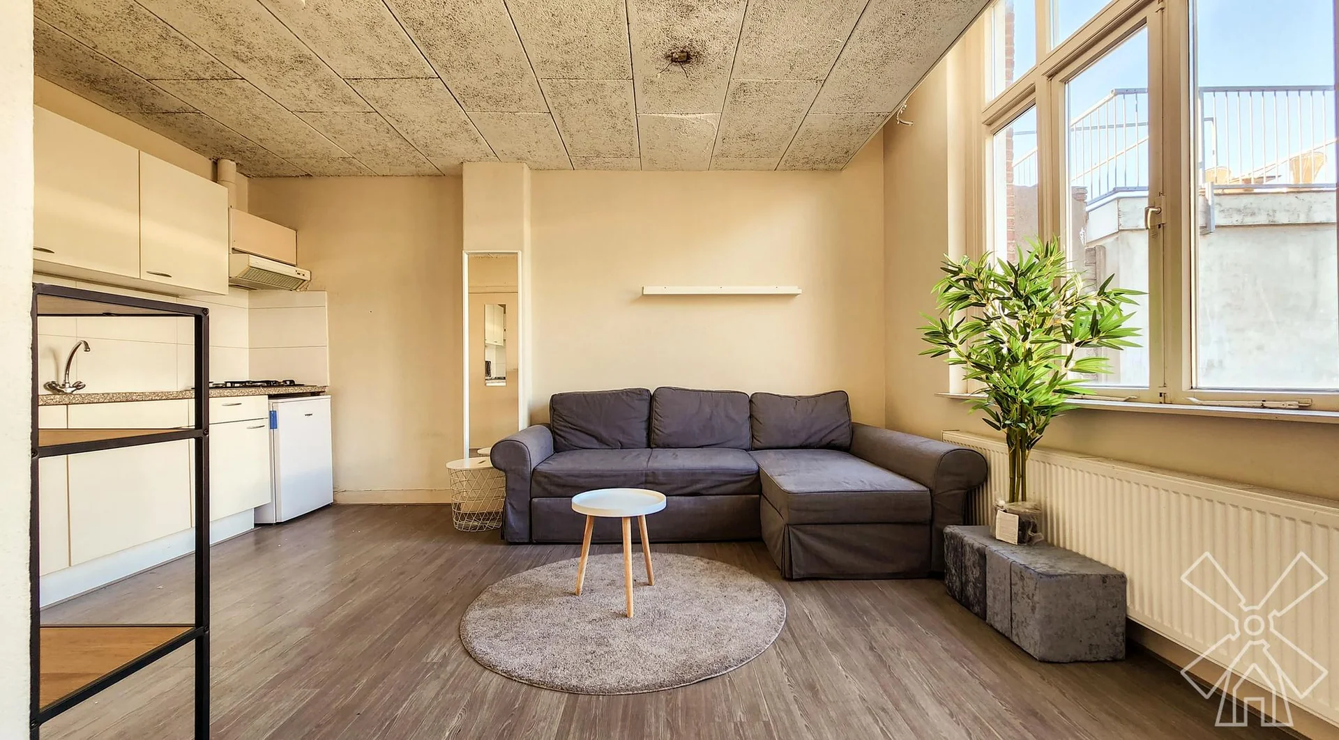 Foto van de Studio gelegen aan de Amsterdamse Veerkade in Den Haag