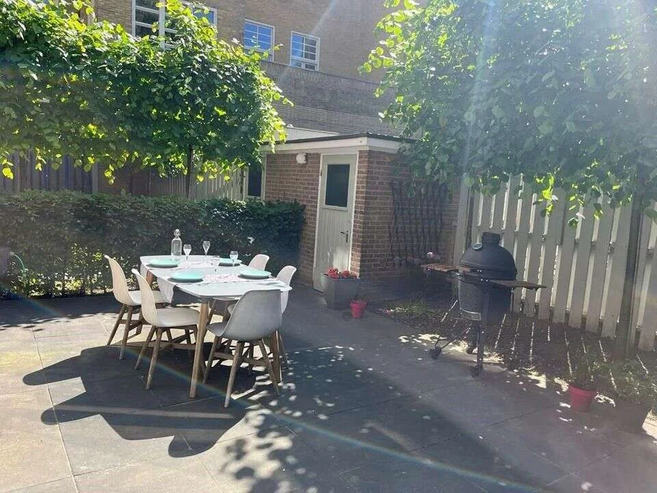 Foto van de Appartement gelegen aan de Hoofdweg in Amsterdam