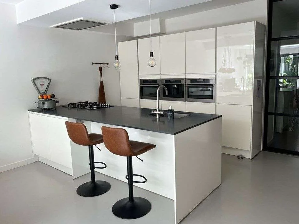 Foto van de Appartement gelegen aan de Hoofdweg in Amsterdam