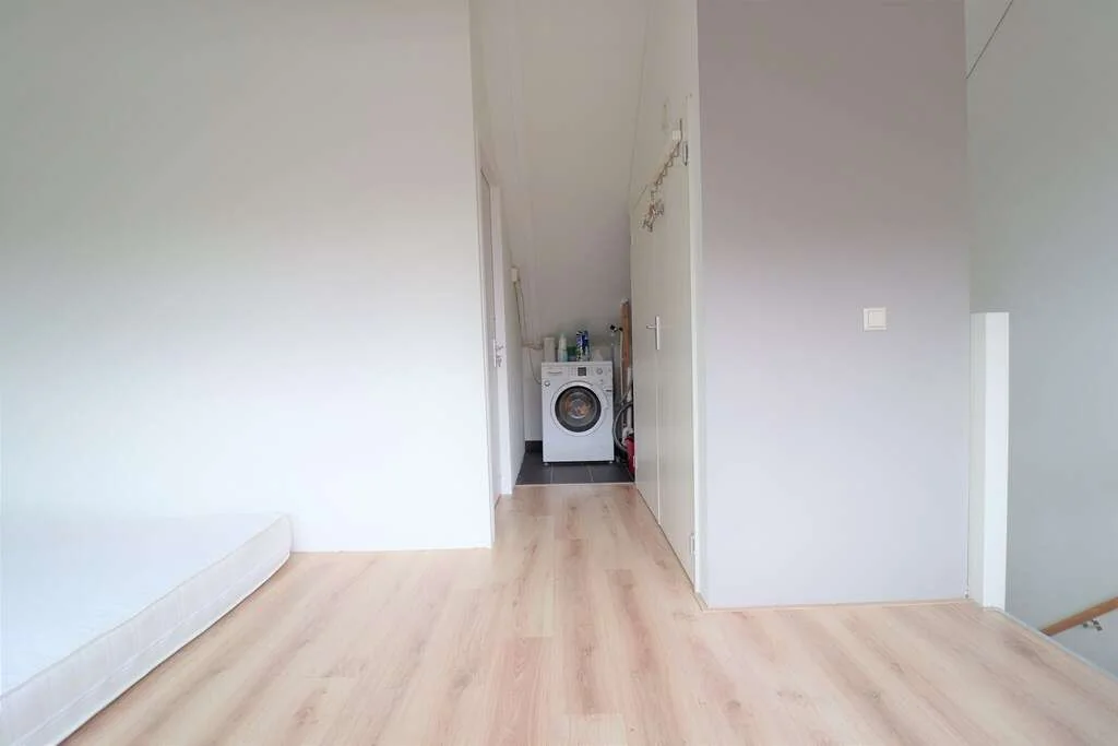 Foto van de Appartement gelegen aan de Mgr.dr. H. Poelslaan in Amstelveen
