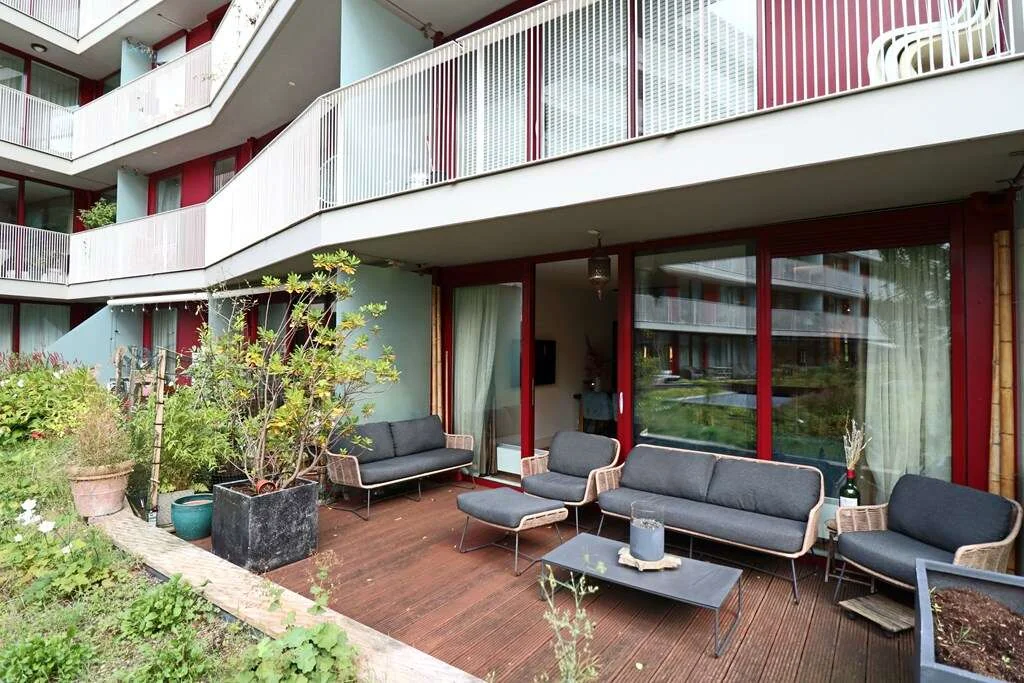 Foto van de Appartement gelegen aan de Carolina MacGillavrylaan in Amsterdam