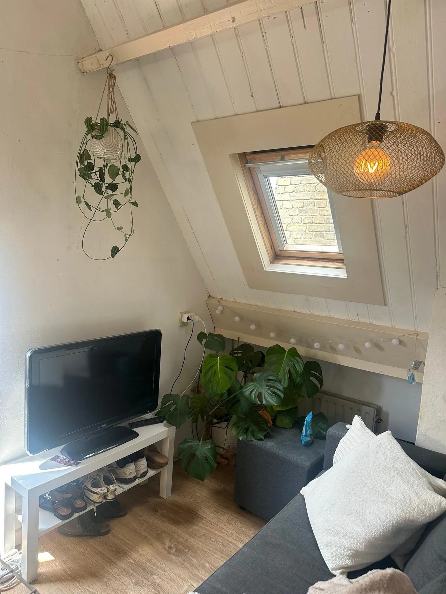 Foto van de Kamer gelegen aan de Warmoezierstraat in Delft