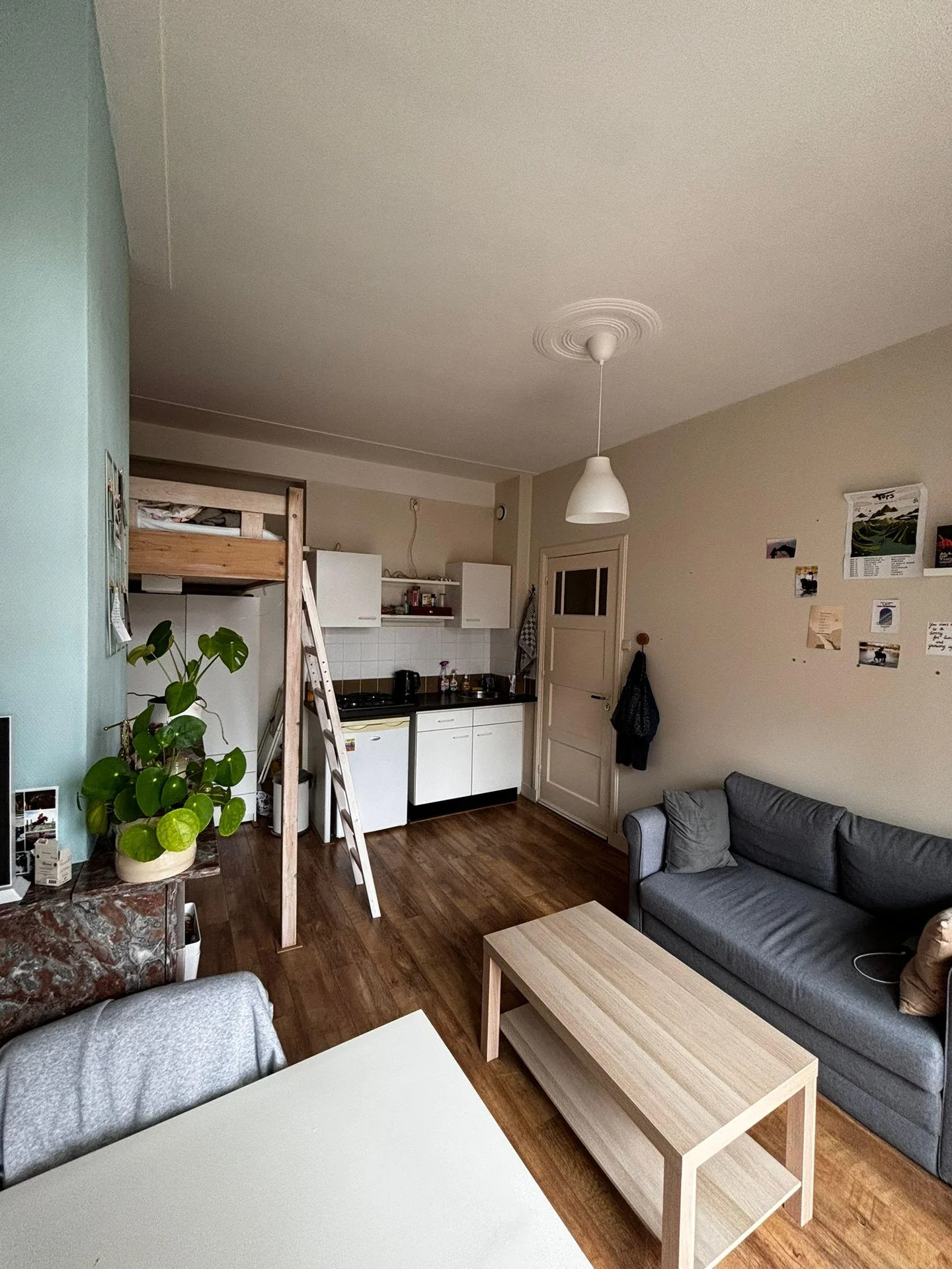 Foto van de Kamer gelegen aan de Van Hamelstraat in Groningen