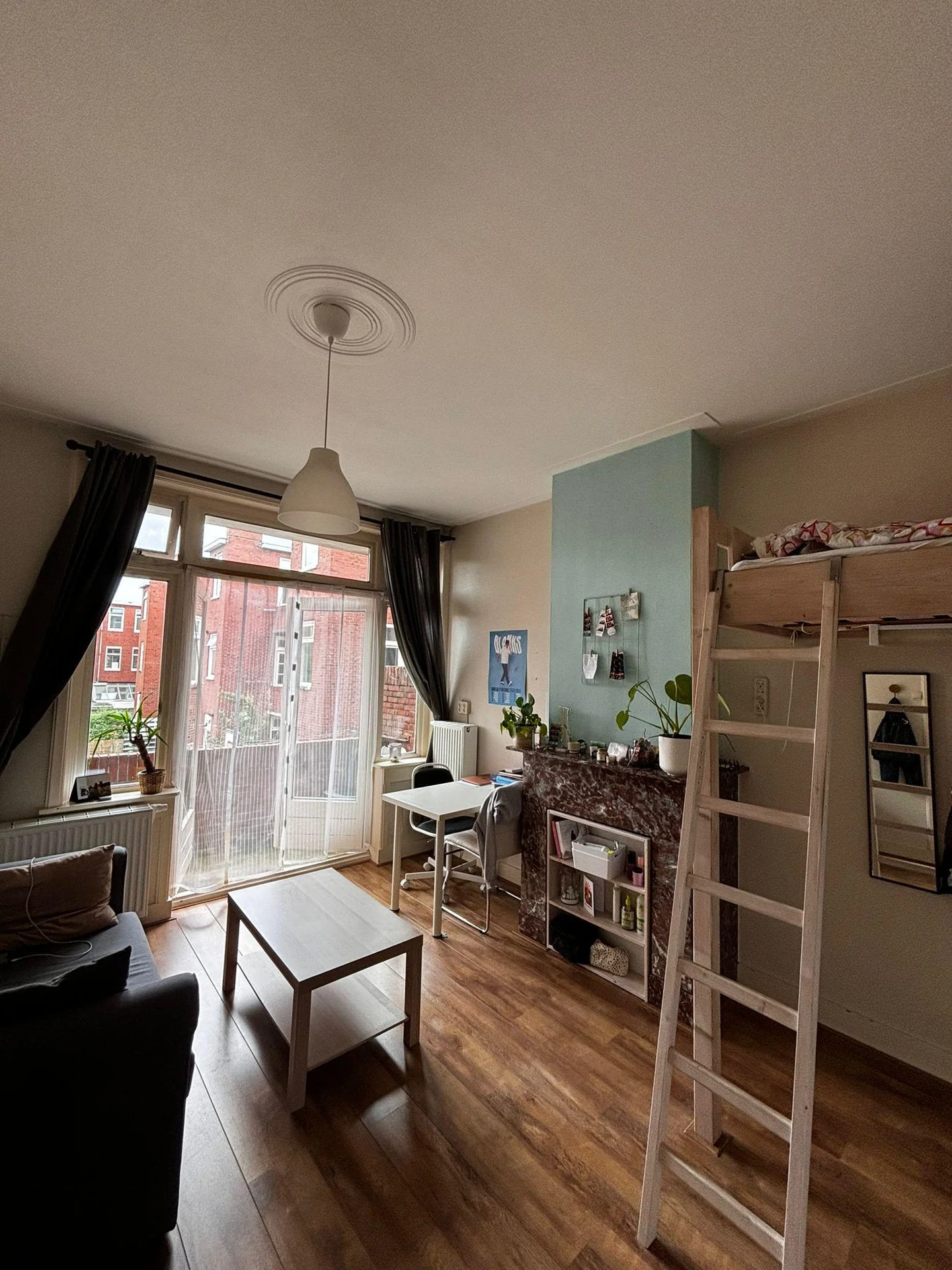 Foto van de Kamer gelegen aan de Van Hamelstraat in Groningen