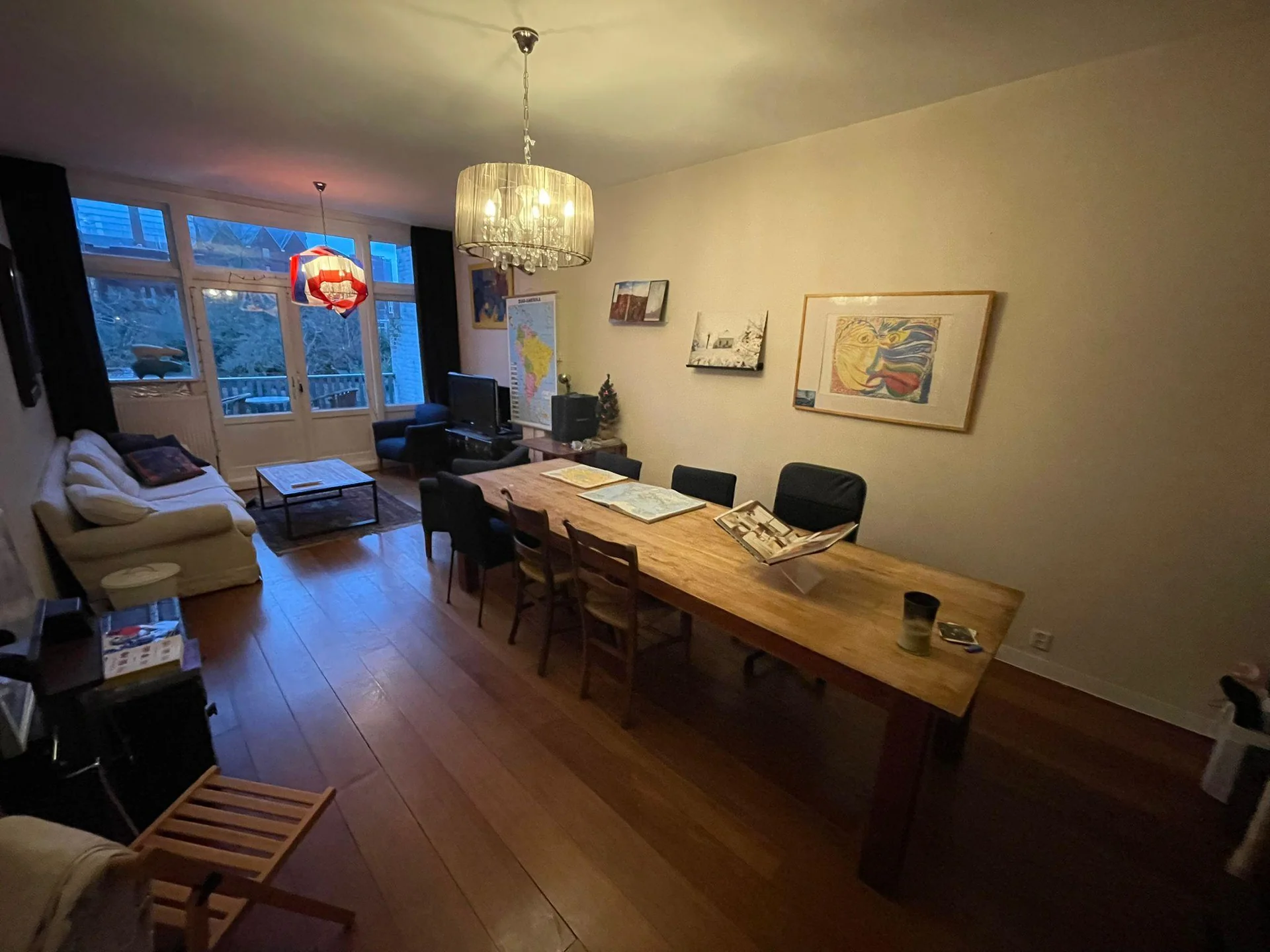 Foto van de Kamer gelegen aan de Weissenbruchstraat in Den Haag