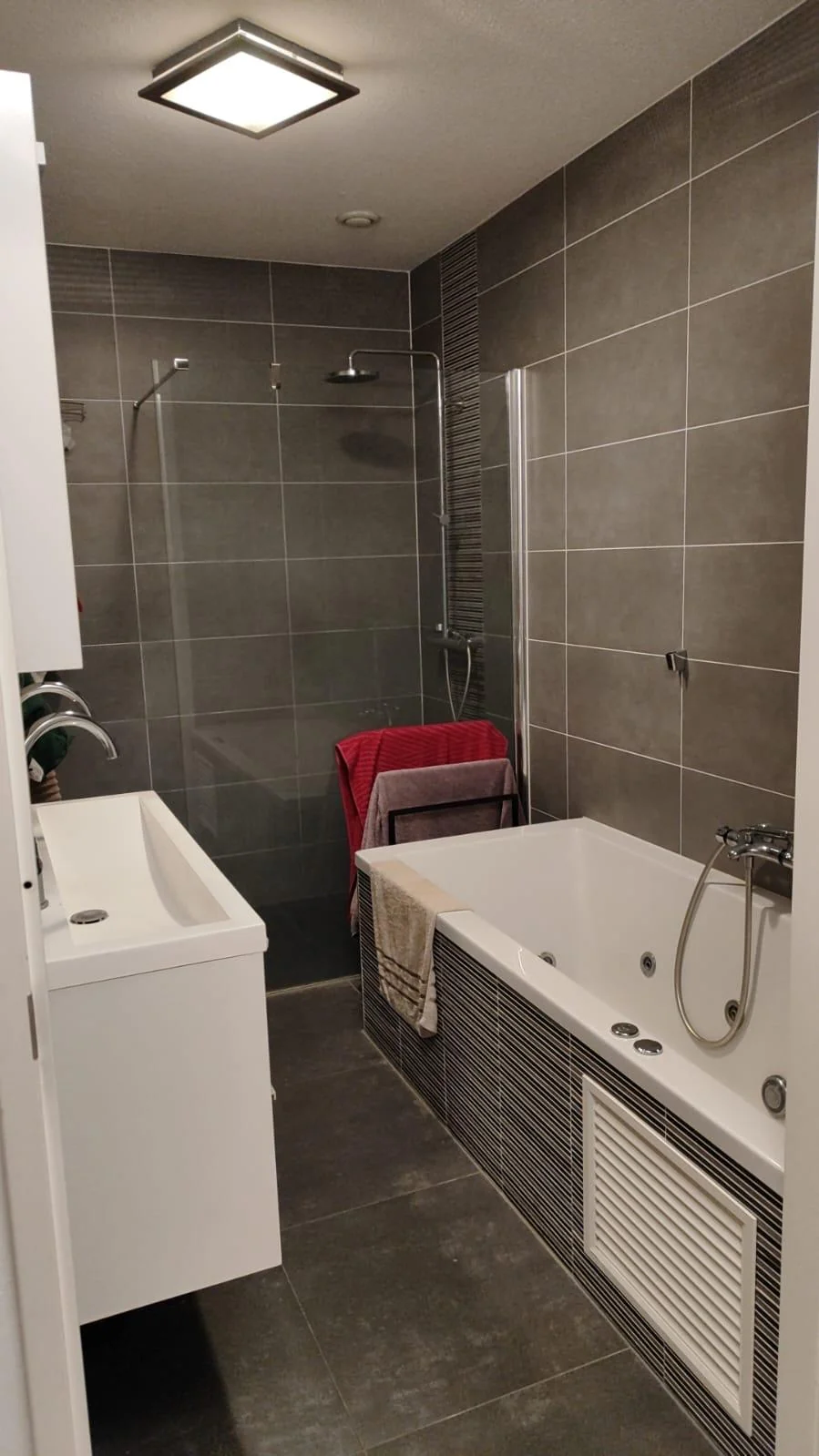 Foto van de Kamer gelegen aan de Professor J.H. Gunningstraat in Amsterdam