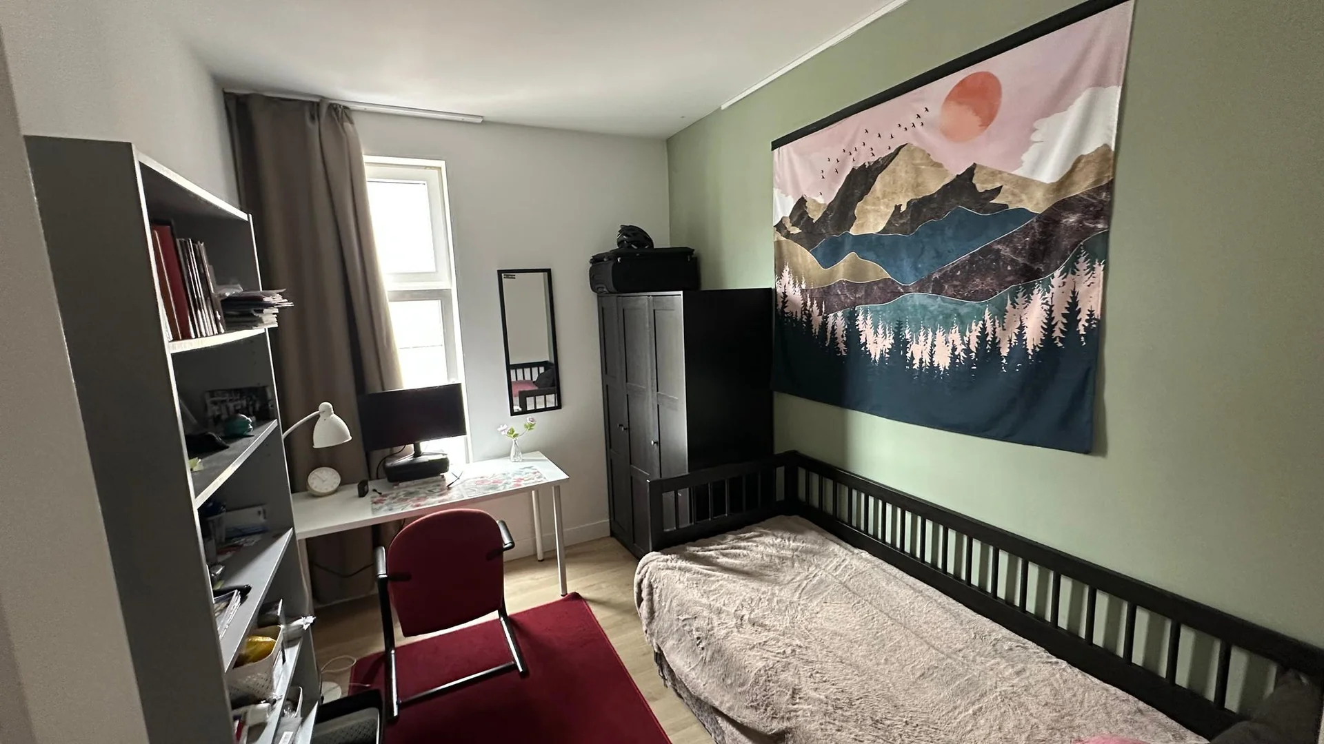 Foto van de Kamer gelegen aan de Professor Kamerlingh Onneslaan in Schiedam