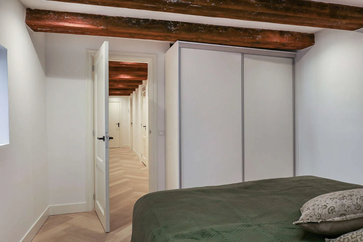 Foto van de Appartement gelegen aan de Nieuwezijds Voorburgwal in Amsterdam
