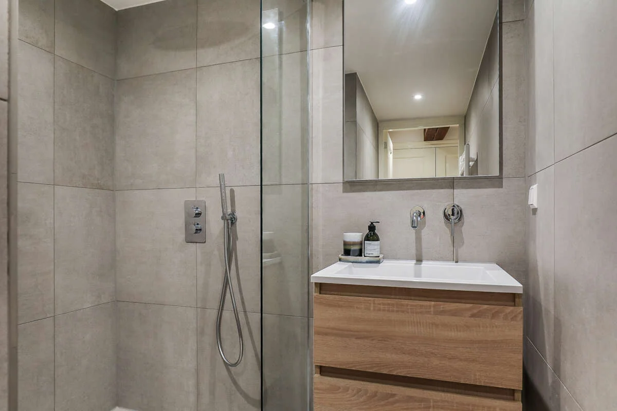 Foto van de Appartement gelegen aan de Nieuwezijds Voorburgwal in Amsterdam