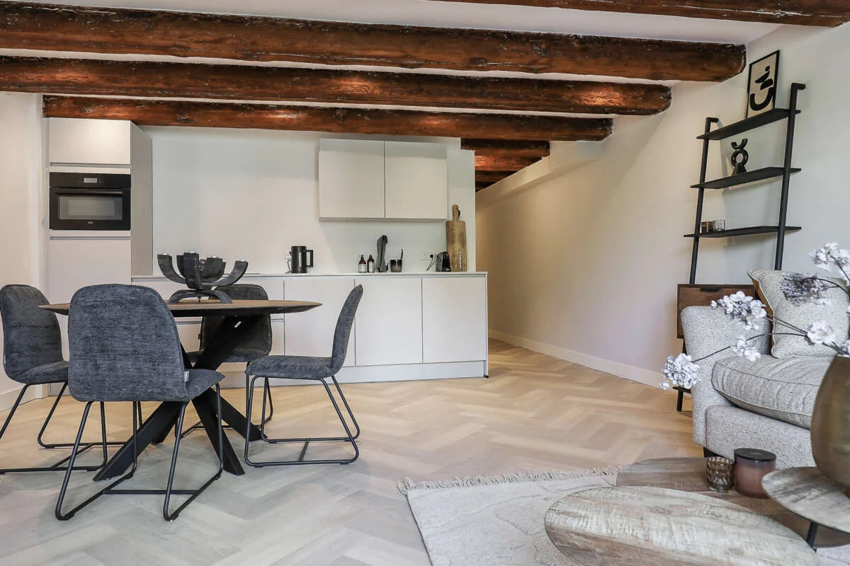 Foto van de Appartement gelegen aan de Nieuwezijds Voorburgwal in Amsterdam