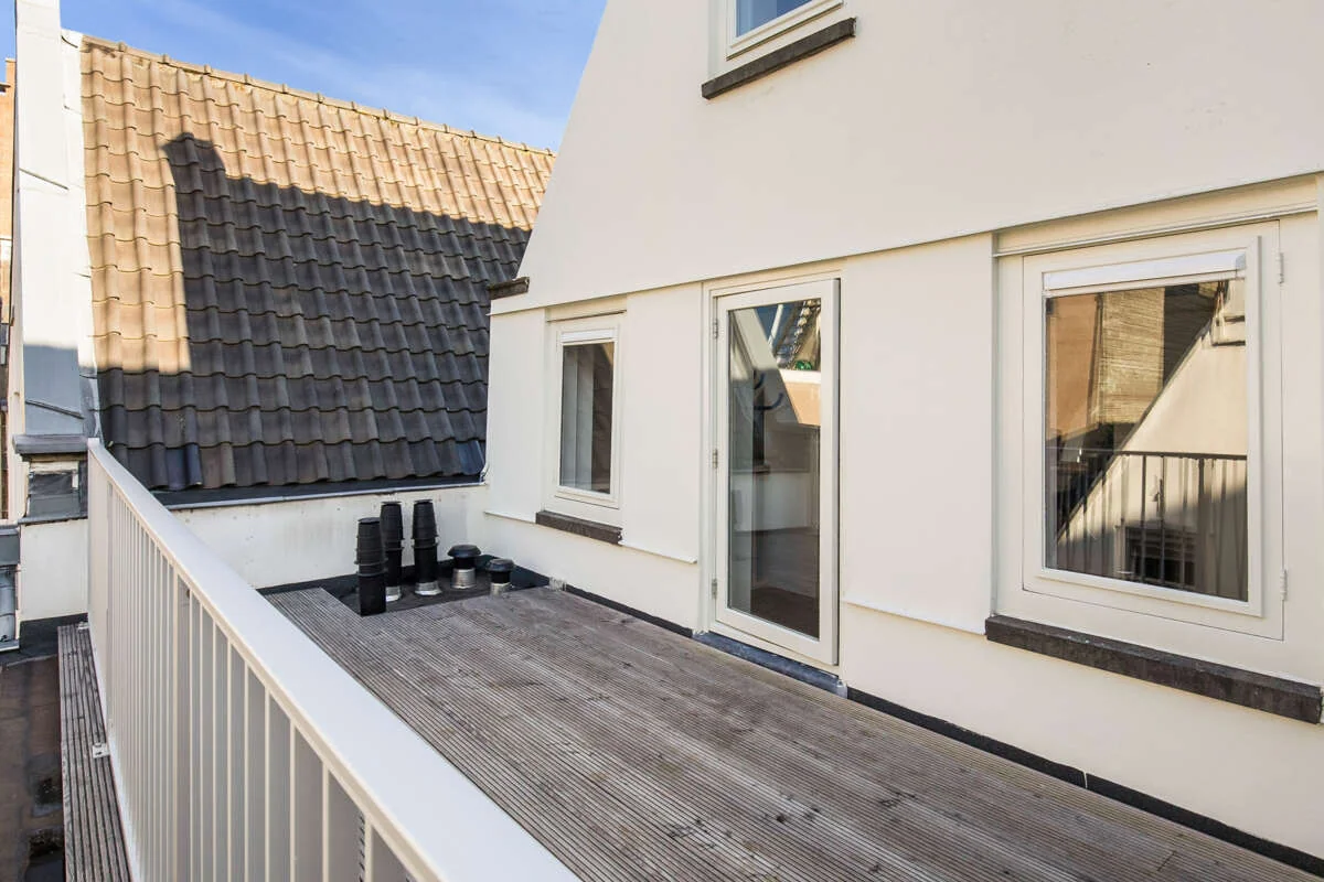 Foto van de Appartement gelegen aan de Nieuwezijds Voorburgwal in Amsterdam