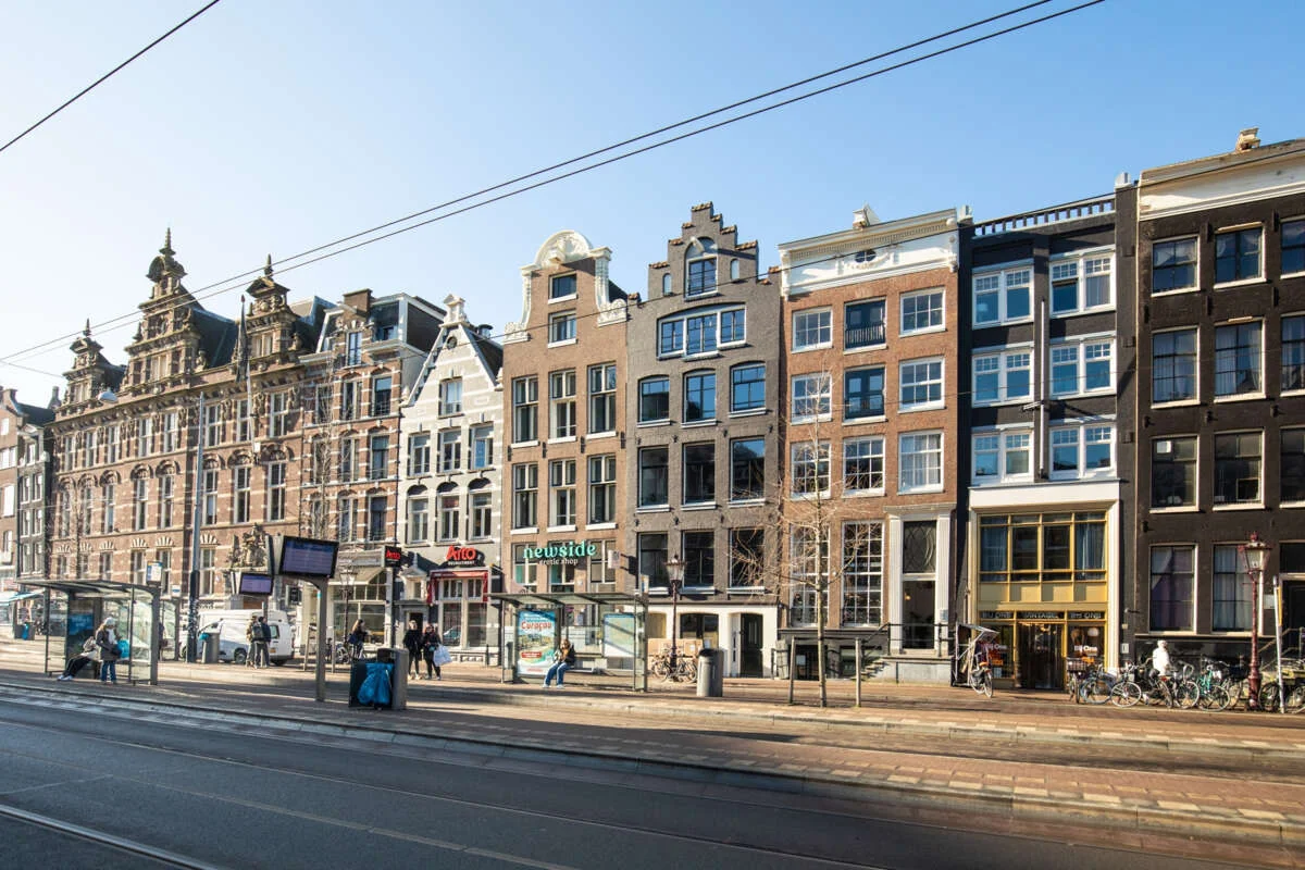 Foto van de Appartement gelegen aan de Nieuwezijds Voorburgwal in Amsterdam