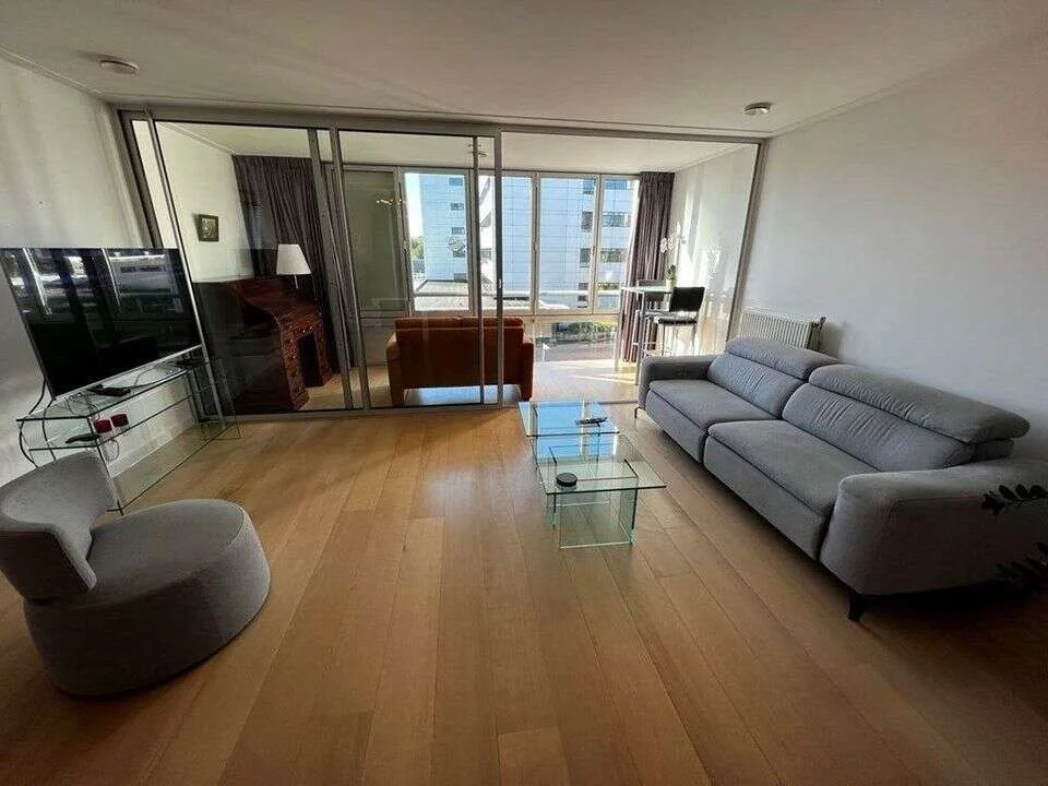 Foto van de Appartement gelegen aan de Arent Janszoon Ernststraat in Amsterdam