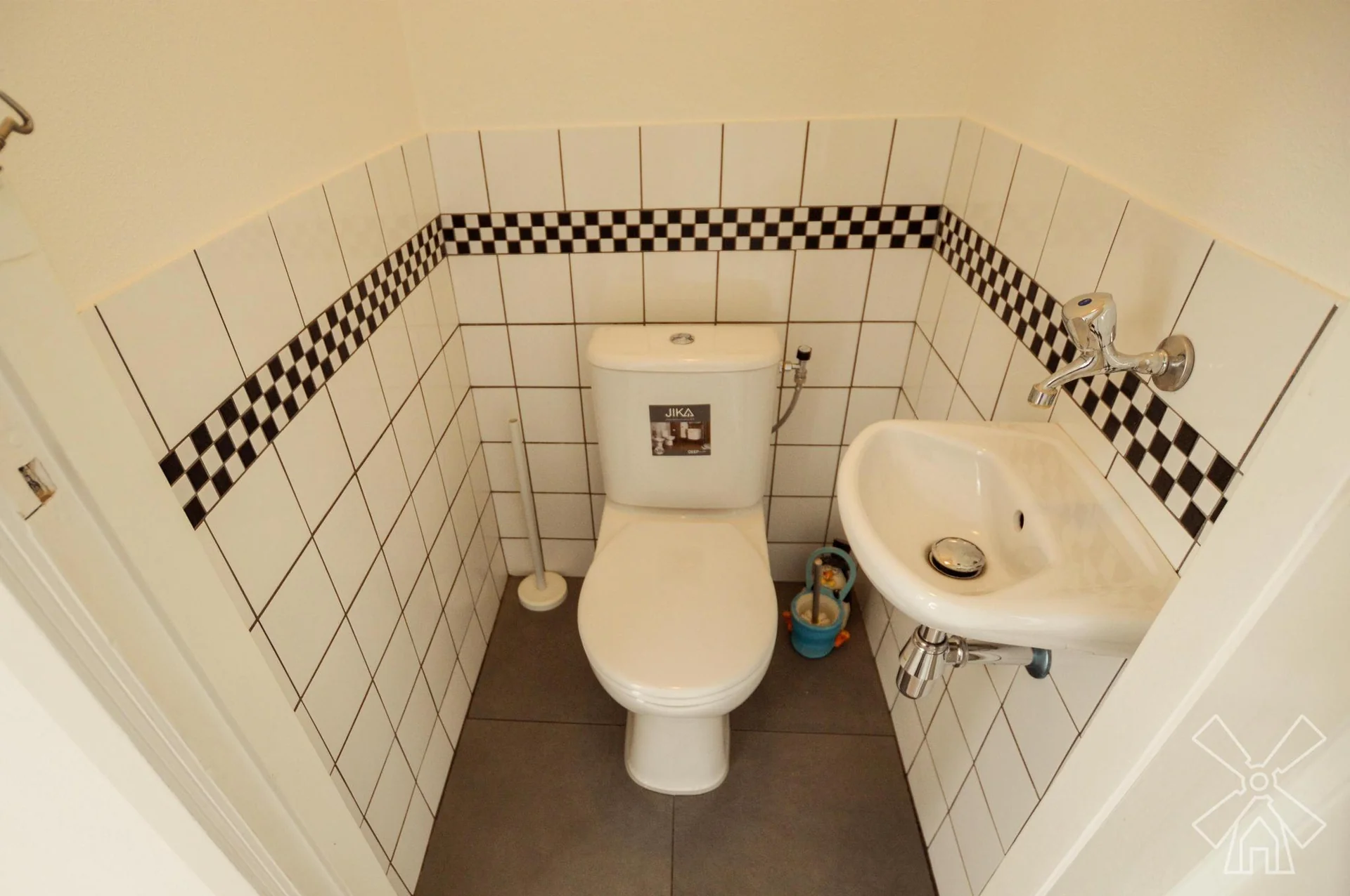 Foto van de Kamer gelegen aan de Goeverneurlaan in Den Haag