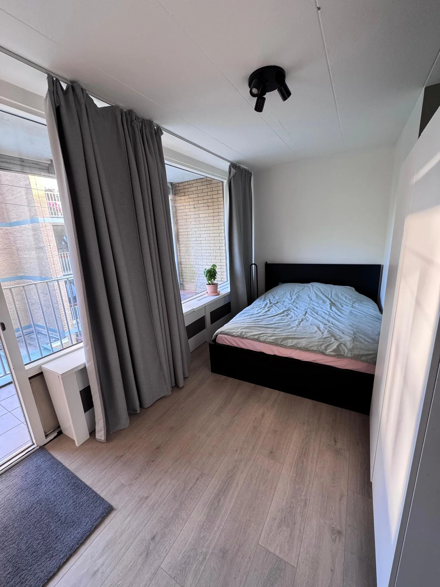 Foto van de Kamer gelegen aan de Sluisplein in Ouderkerk aan de Amstel