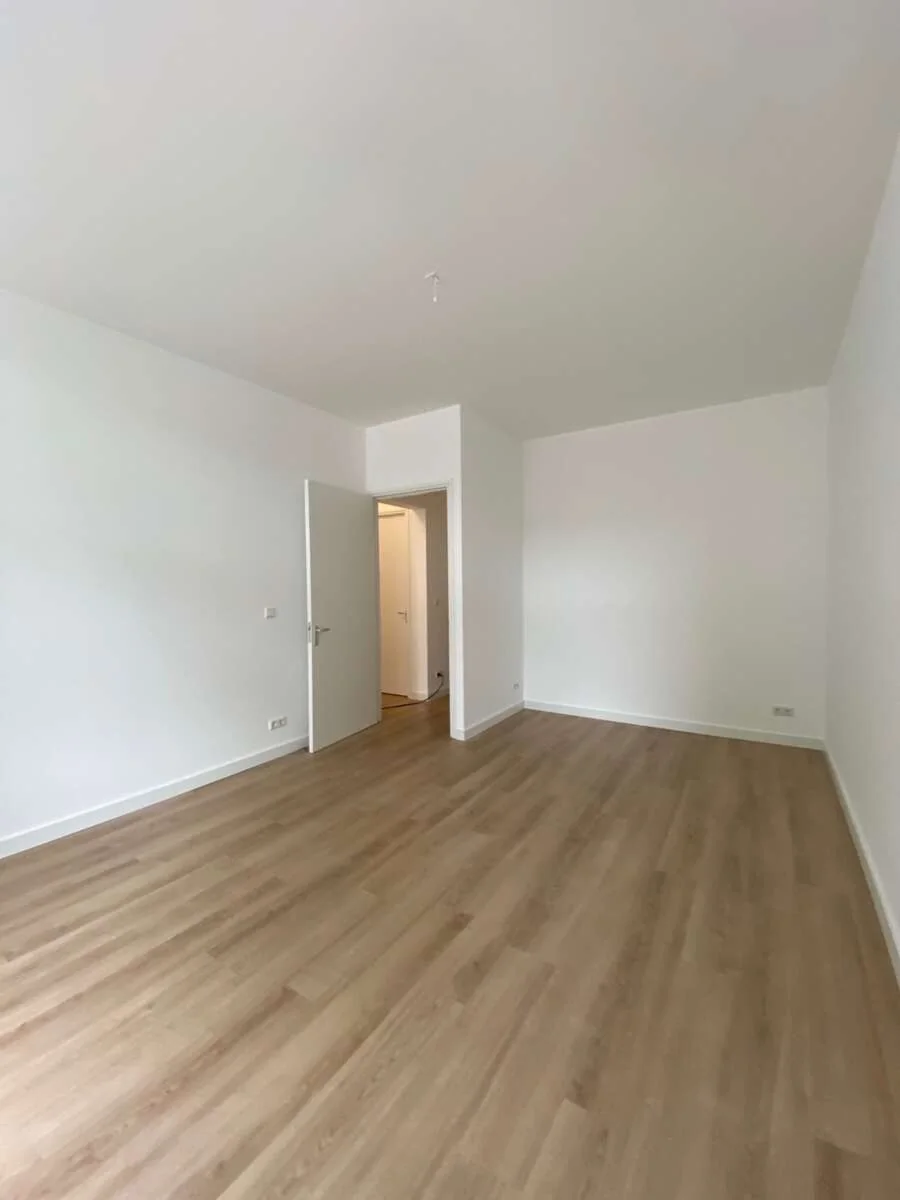 Foto van de Appartement gelegen aan de Mathenesserlaan in Rotterdam