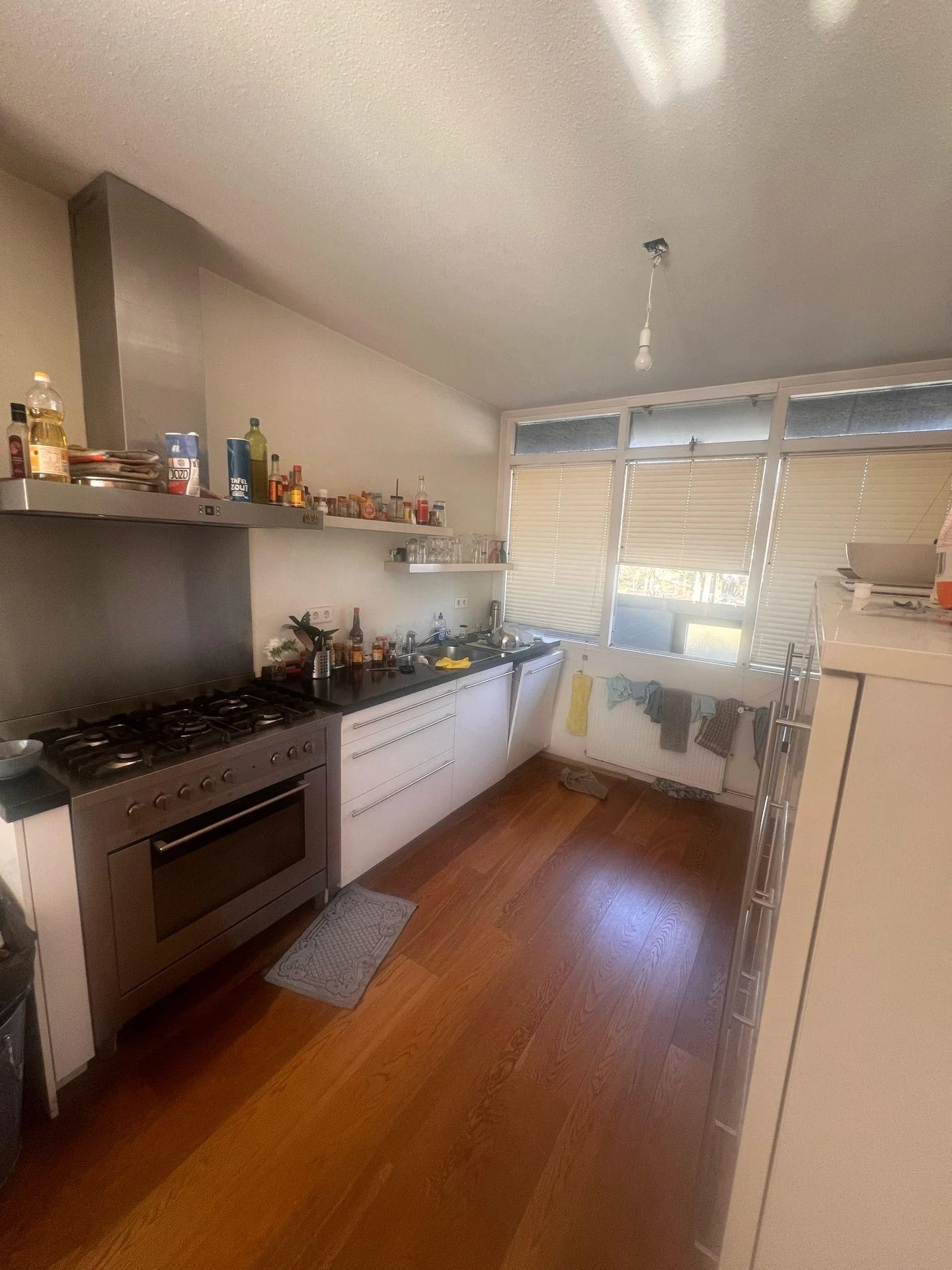 Foto van de Kamer gelegen aan de Sint-Jacobsplaats in Rotterdam