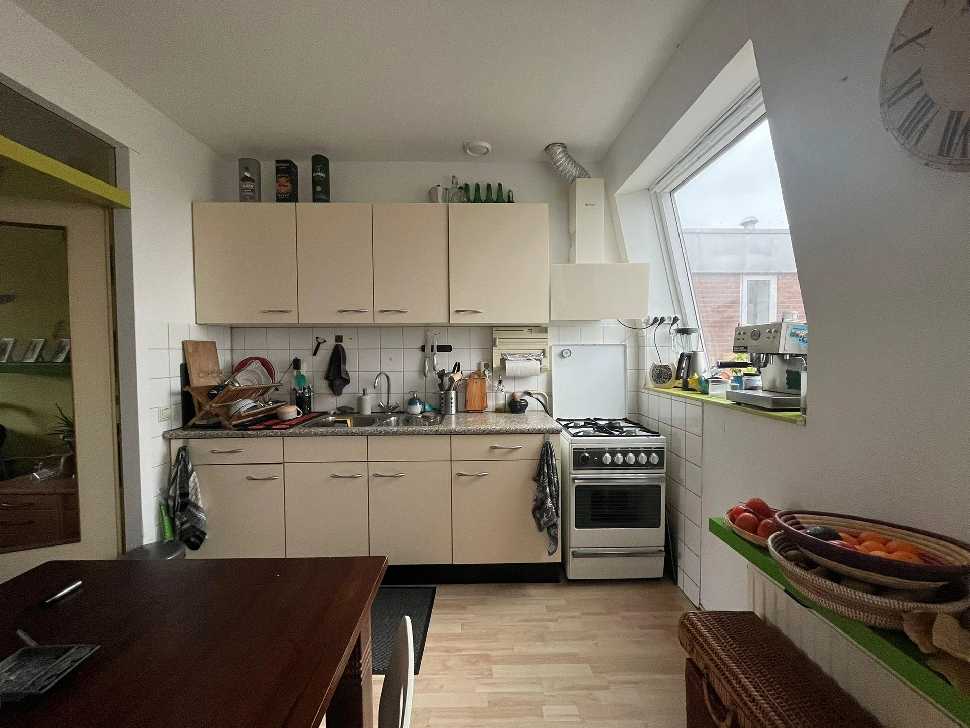 Foto van de Kamer gelegen aan de Bilderdijkstraat in Rotterdam